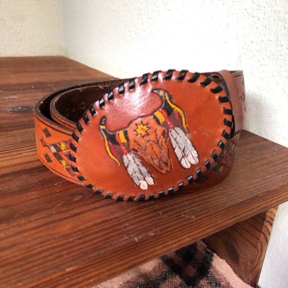 Vintage UNISEX COWBOY WESTERN TOOLED LEATHER BELT /BUCKLE Hand-painted & tooled main image 4